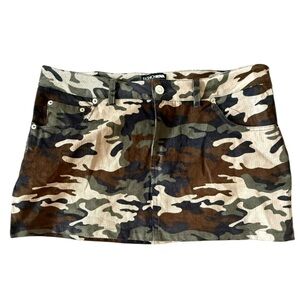 Fashion Nova camo corduroy mini skirt XL